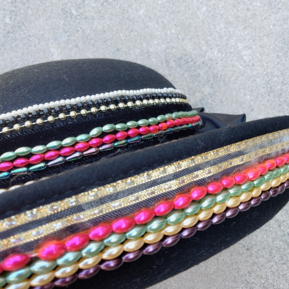 Vintage Black Beaded Wool Derby Hat with Bow Made in USA - Picture 4 of 10